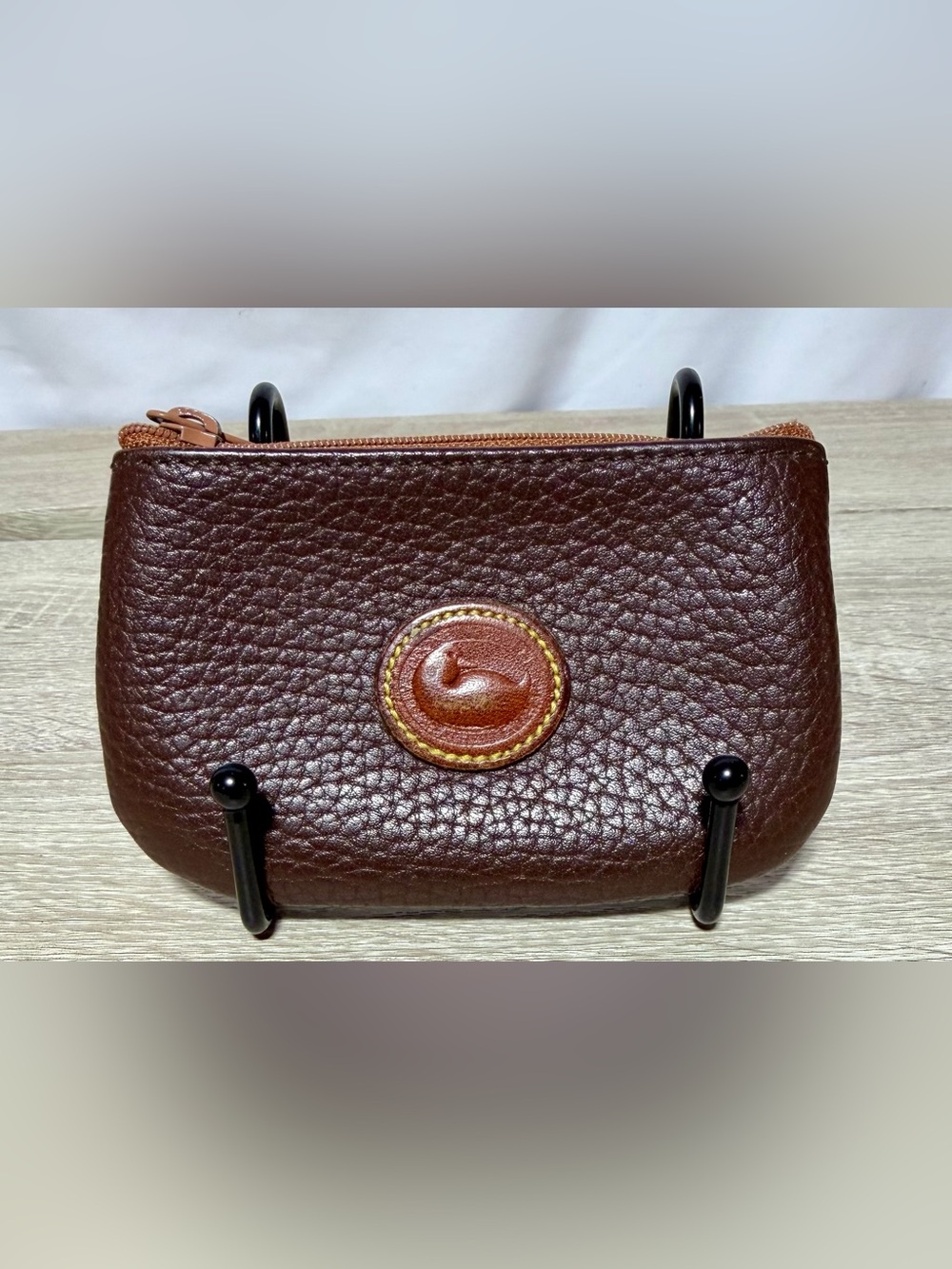 Vintage Dooney & Bourke Pebbled Brown Leather Coin Purse D&B Duck Logo Classic